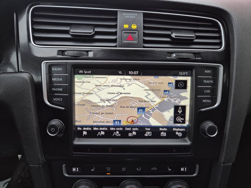 VOLKSWAGEN GOLF VII 2015