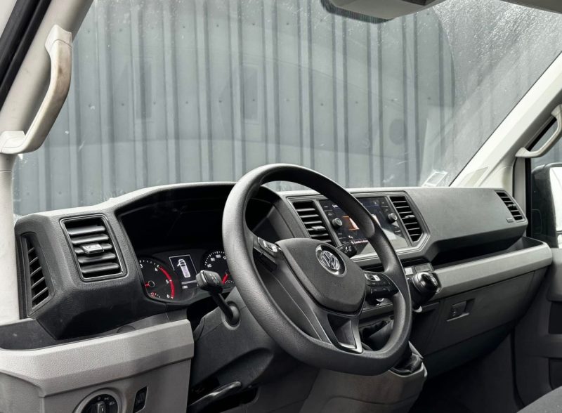 VOLKSWAGEN CRAFTER 2022