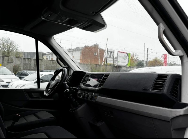 VOLKSWAGEN CRAFTER 2022