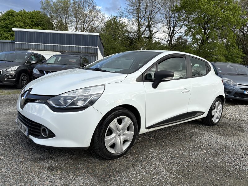 RENAULT CLIO 2015
