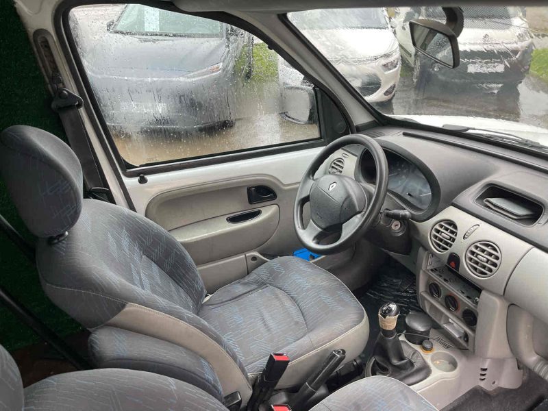 RENAULT KANGOO EXPRESS II CONFORT L1 DCI 70 CH GARANTIE 6 MOIS