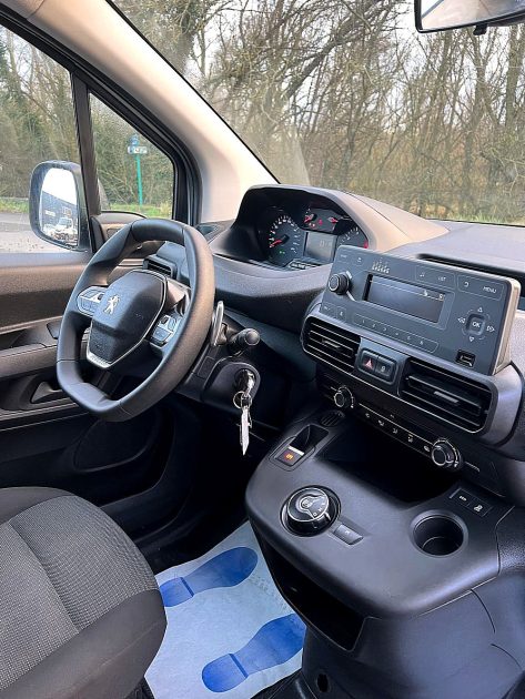 PEUGEOT PARTNER 2021