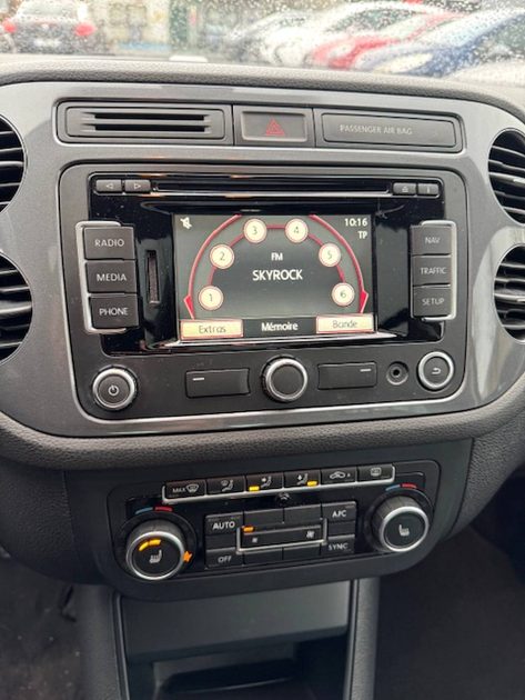 VOLKSWAGEN  TIGUAN  2015