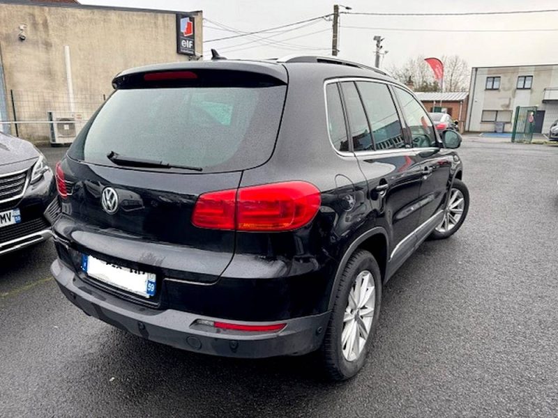 VOLKSWAGEN  TIGUAN  2015