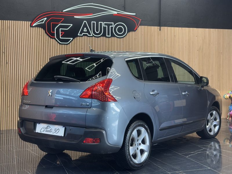 PEUGEOT 3008 2011