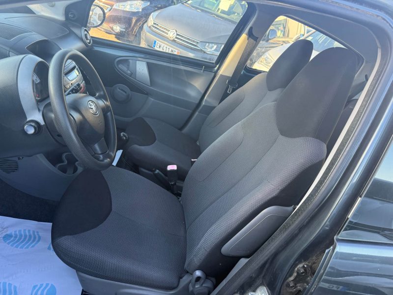 TOYOTA AYGO 1.0 VVTIO 68CH GARANTIE 