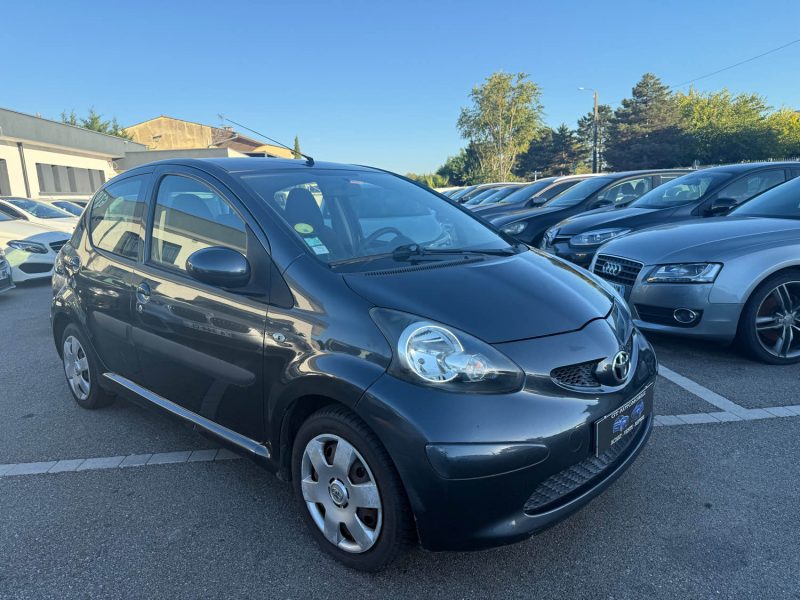 TOYOTA AYGO 1.0 VVTIO 68CH GARANTIE 