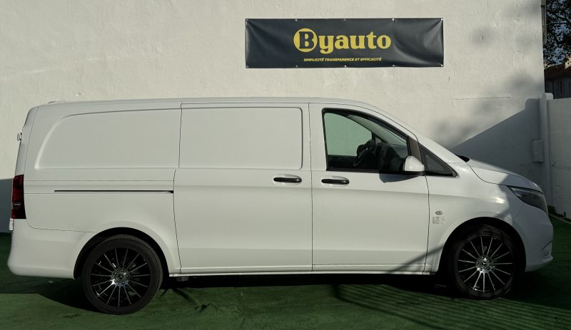 MERCEDES VITO 2015