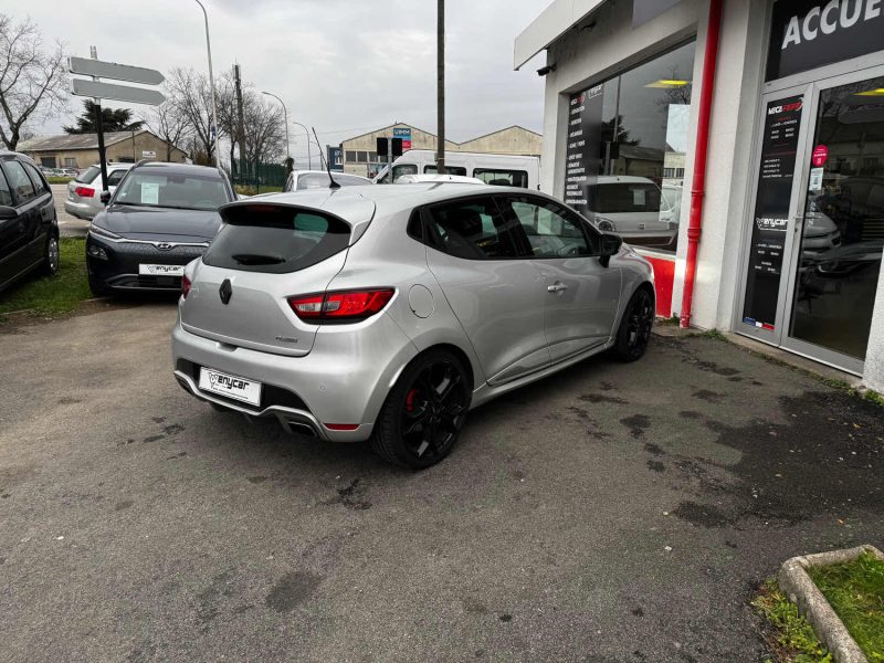 RENAULT CLIO 1.6 TURBO 200CH RS CUP GARANTIE 6 MOIS