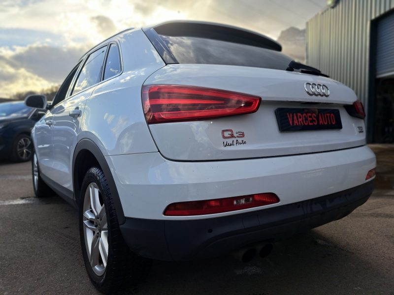 AUDI Q3 2012