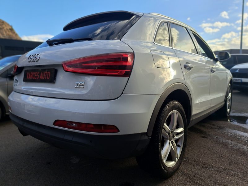 AUDI Q3 2012