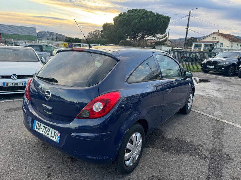 OPEL CORSA E 2013