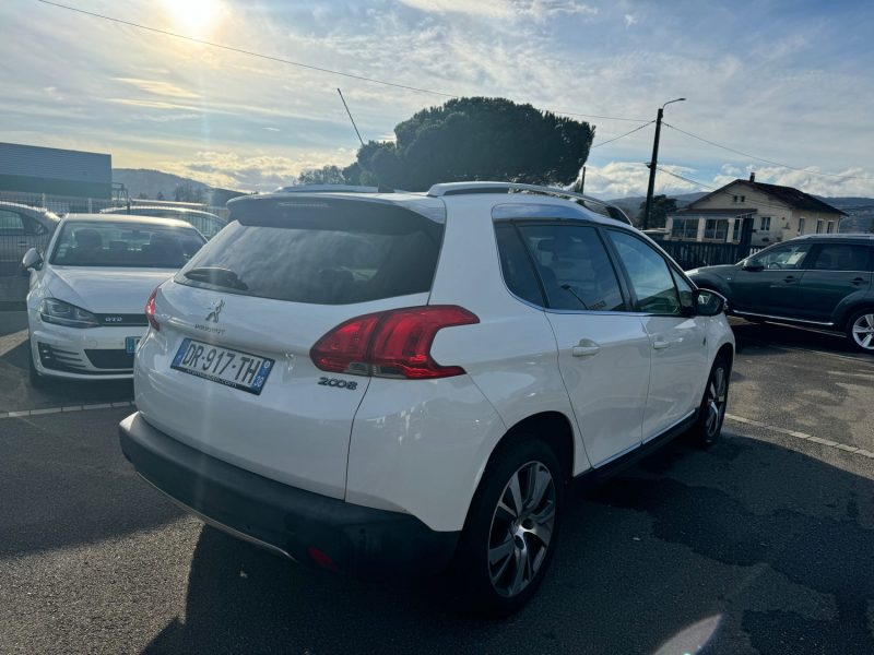 PEUGEOT 2008 2015