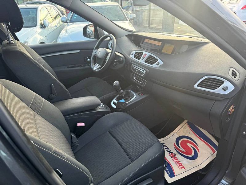 RENAULT SCENIC III 2011