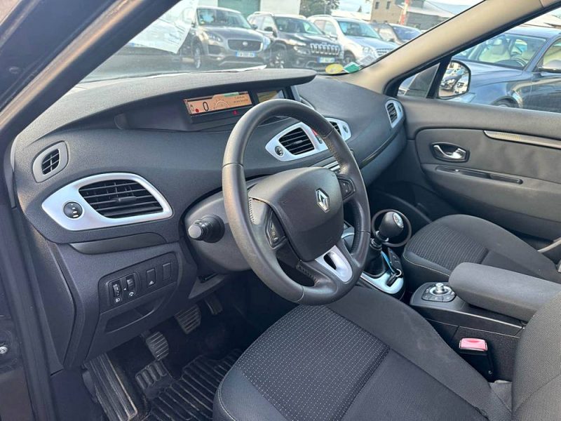 RENAULT SCENIC III 2011