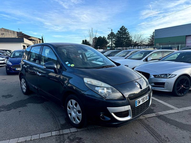 RENAULT SCENIC III 2011