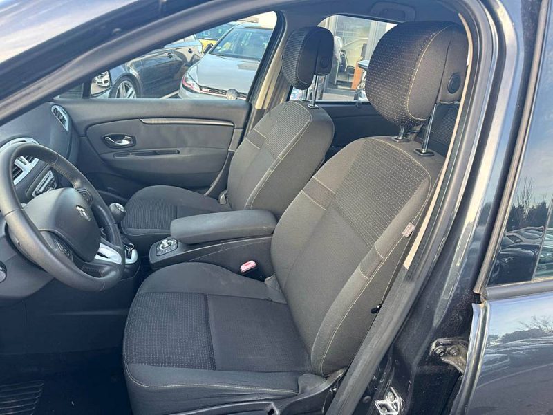 RENAULT SCENIC III 2011