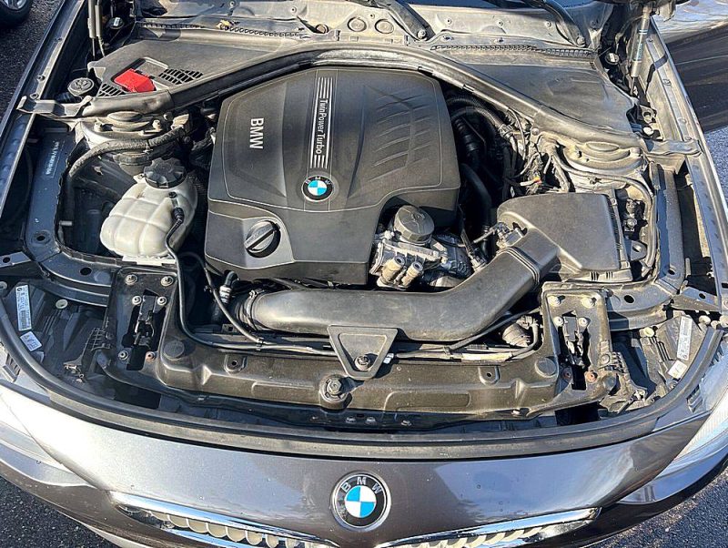 B.M.W.  Série 3 Gran Turismo 2013