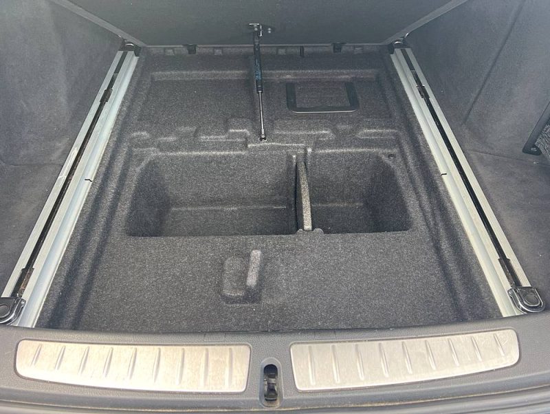 B.M.W.  Série 3 Gran Turismo 2013