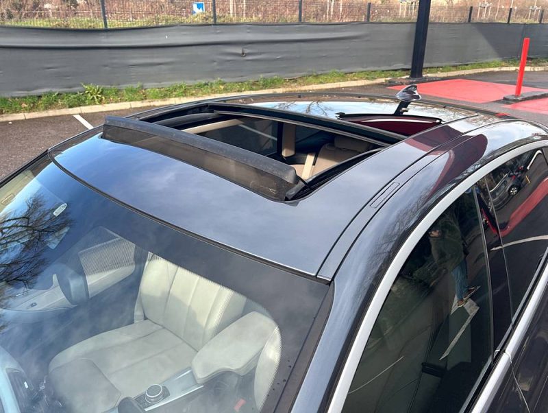 B.M.W.  Série 3 Gran Turismo 2013