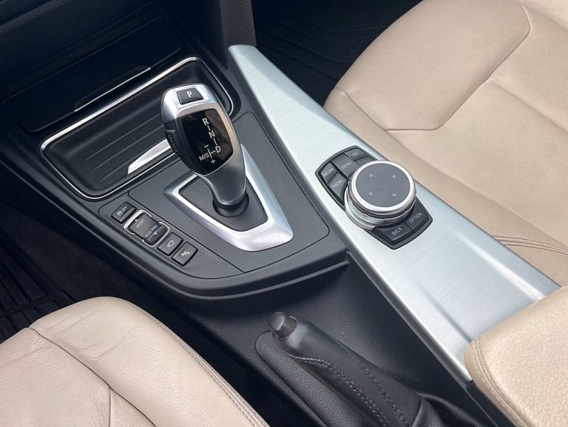 B.M.W.  Série 3 Gran Turismo 2013