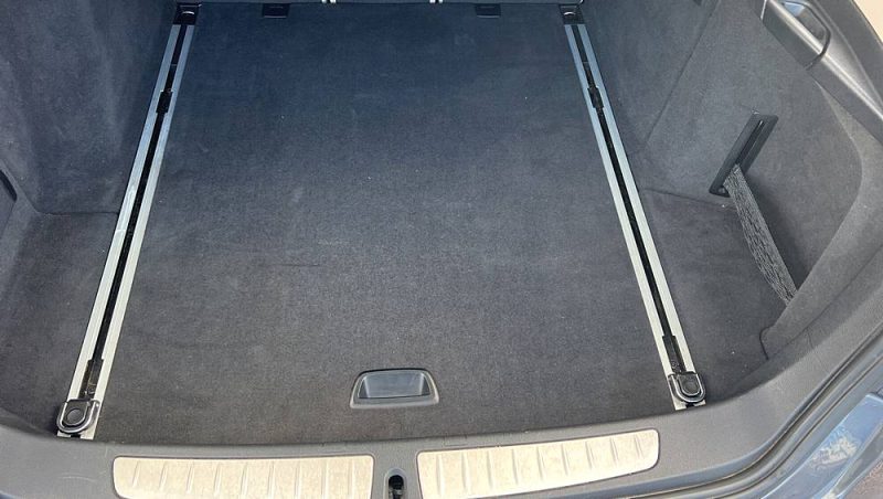 B.M.W.  Série 3 Gran Turismo 2013