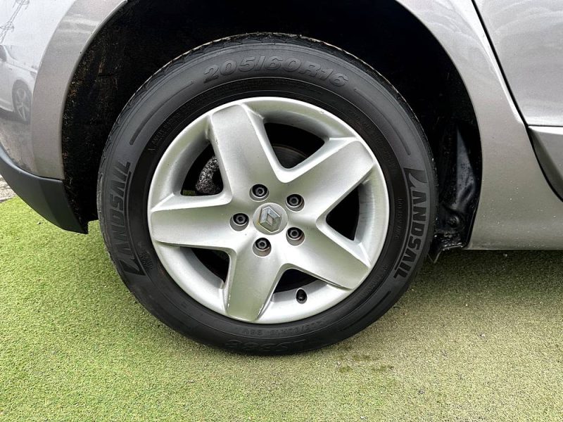 RENAULT MEGANE SCENIC 2014