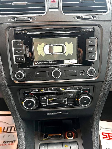 VOLKSWAGEN GOLF VI  0001