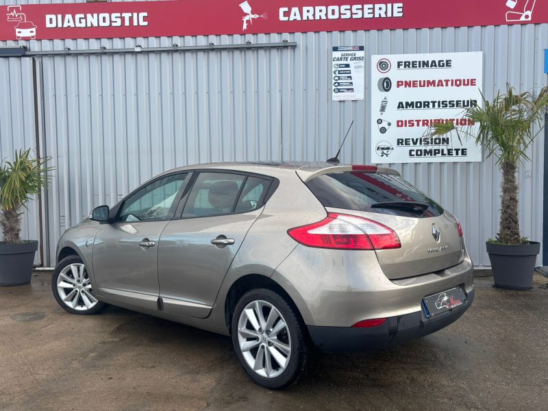 RENAULT MEGANE 2011