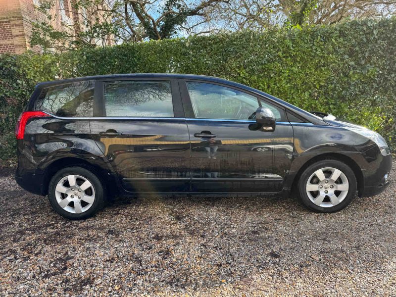 PEUGEOT 5008 2011 Boite Automatique