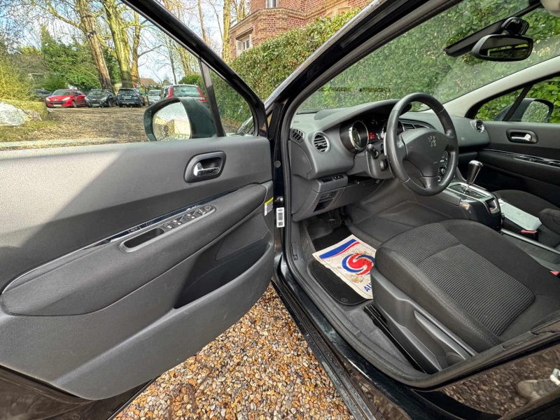 PEUGEOT 5008 2011 Boite Automatique