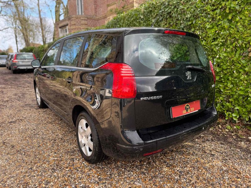 PEUGEOT 5008 2011 Boite Automatique
