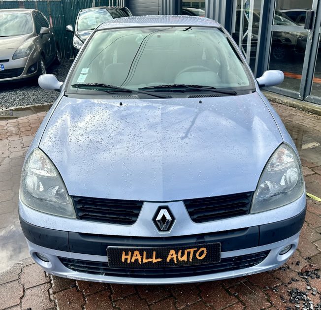 RENAULT CLIO 2004