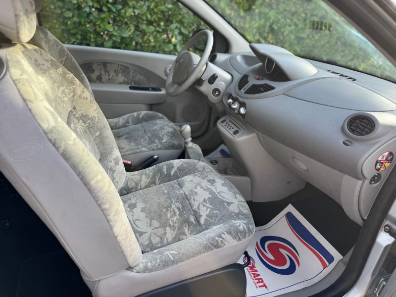 RENAULT TWINGO 2008 1.2 i 