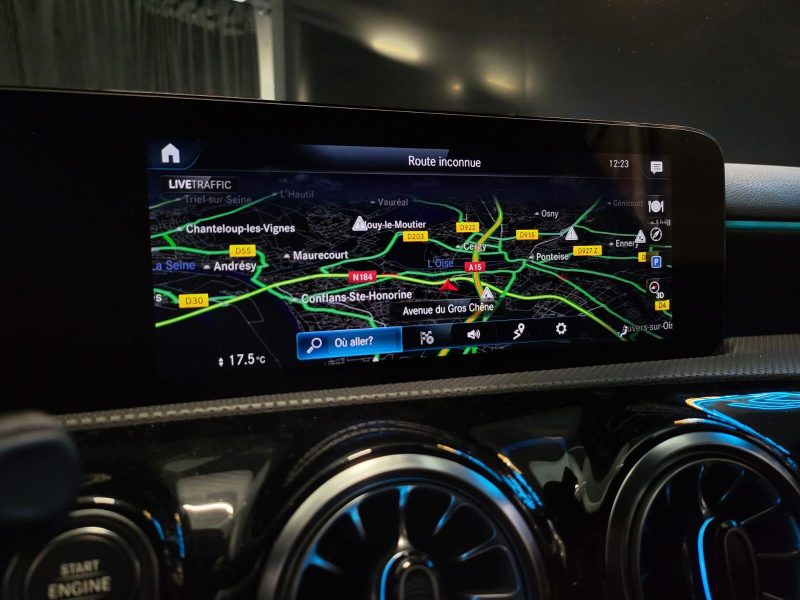 MERCEDES CLASSE A 200 163cv AMG LINE / ENTRETIEN COMPLET MERCEDES + CARPLAY + SIEGES CHAUFFANTS /