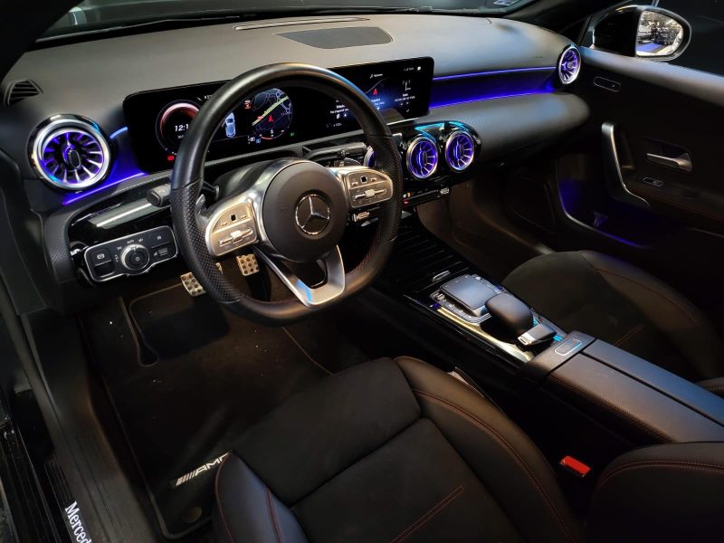 MERCEDES CLASSE A 200 163cv AMG LINE / ENTRETIEN COMPLET MERCEDES + CARPLAY + SIEGES CHAUFFANTS /