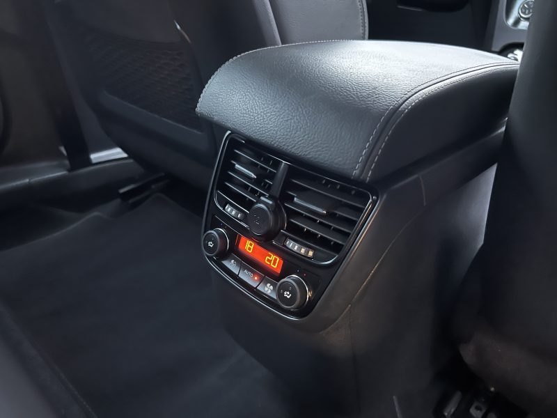 PEUGEOT 508 FELINE 2.0 HDI 140 Cv KEYLESS INTERIEUR CUIR GPS BLUETOOTH TETE HAUTE BVM6 Garantie 1 an