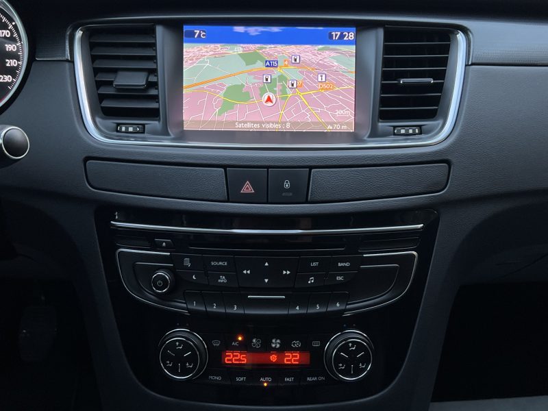 PEUGEOT 508 FELINE 2.0 HDI 140 Cv KEYLESS INTERIEUR CUIR GPS BLUETOOTH TETE HAUTE BVM6 Garantie 1 an