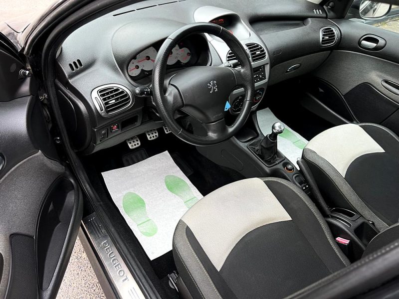 PEUGEOT 206 X-BOX 1.4 75 PREMIERE MAIN 79 900 Kms 5 PORTES CLIMATISATION CRIT AIR 2 - GARANTIE 1 AN