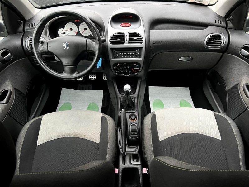 PEUGEOT 206 X-BOX 1.4 75 PREMIERE MAIN 79 900 Kms 5 PORTES CLIMATISATION CRIT AIR 2 - GARANTIE 1 AN