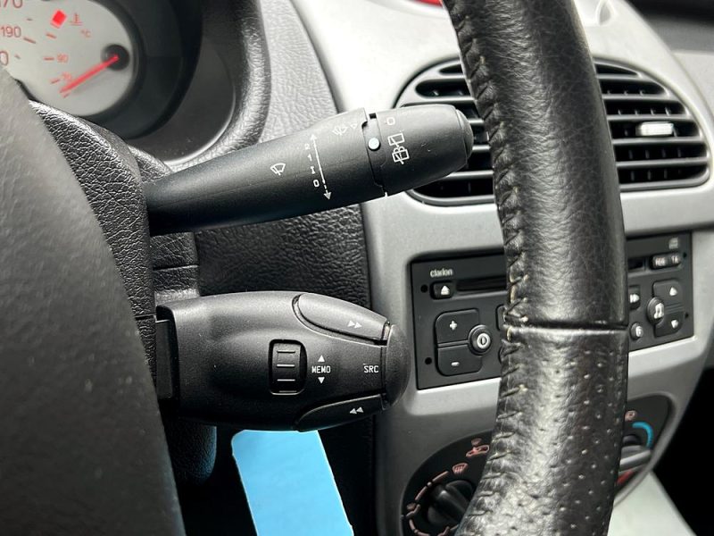 PEUGEOT 206 X-BOX 1.4 75 PREMIERE MAIN 79 900 Kms 5 PORTES CLIMATISATION CRIT AIR 2 - GARANTIE 1 AN