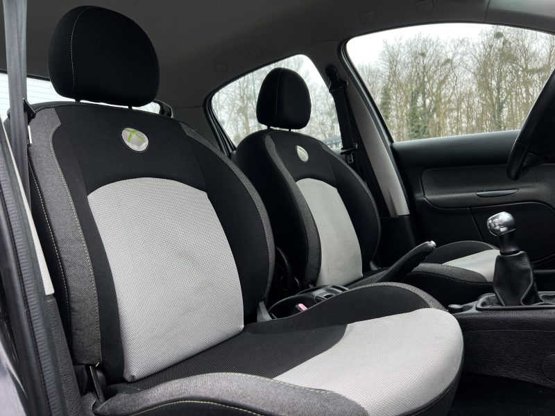 PEUGEOT 206 X-BOX 1.4 75 PREMIERE MAIN 79 900 Kms 5 PORTES CLIMATISATION CRIT AIR 2 - GARANTIE 1 AN