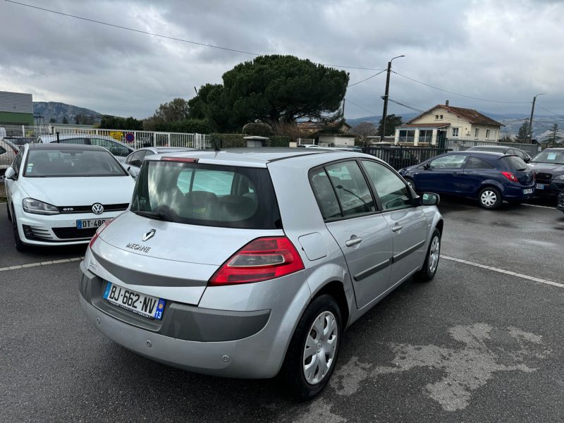 RENAULT MEGANE 2008
