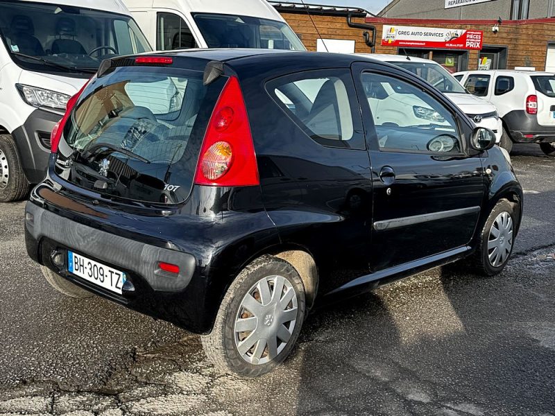 PEUGEOT 107 2009