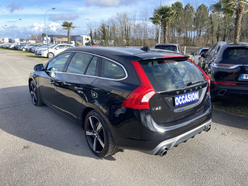 VOLVO V60 2.0 150CV D3 BVA R DESIGN