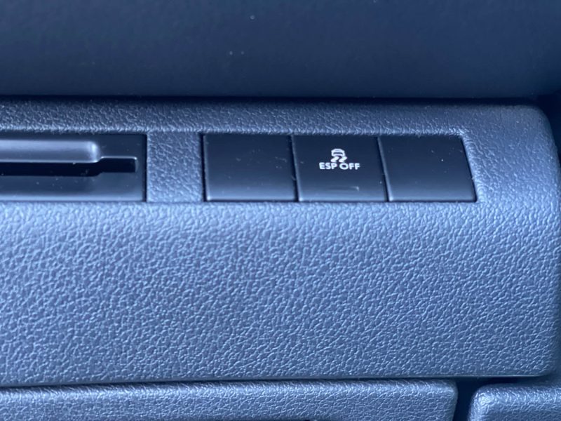 PEUGEOT 3008 1.6L HDI 115 CH FAP ACCESS GARANTIE 6 MOIS