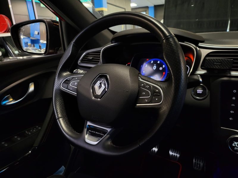 RENAULT KADJAR 1.3 TCe 140cv BLACK EDITION / 1ERE MAIN + SIEGES ELECTRIQUES + CARPLAY /