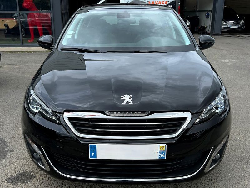 PEUGEOT 308 II FELINE 1.2 130 Cv PREMIERE MAIN / KEYLESS CAMERA TOIT PANO CRIT AIR 1 - GARANTIE 1 AN