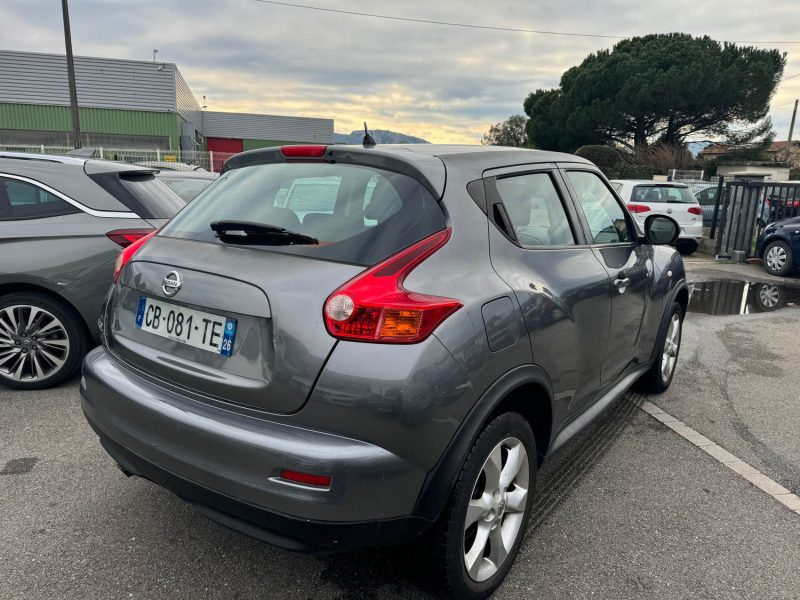 NISSAN JUKE 2011