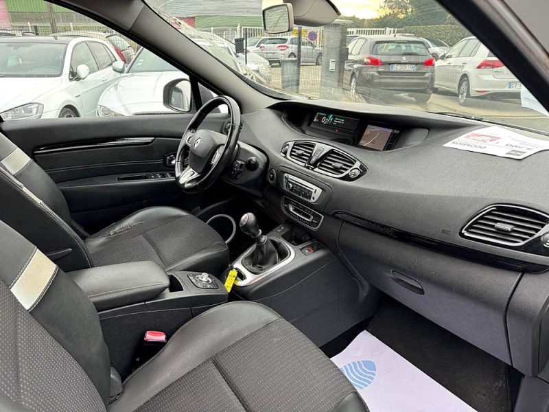 RENAULT MEGANE SCENIC 2013